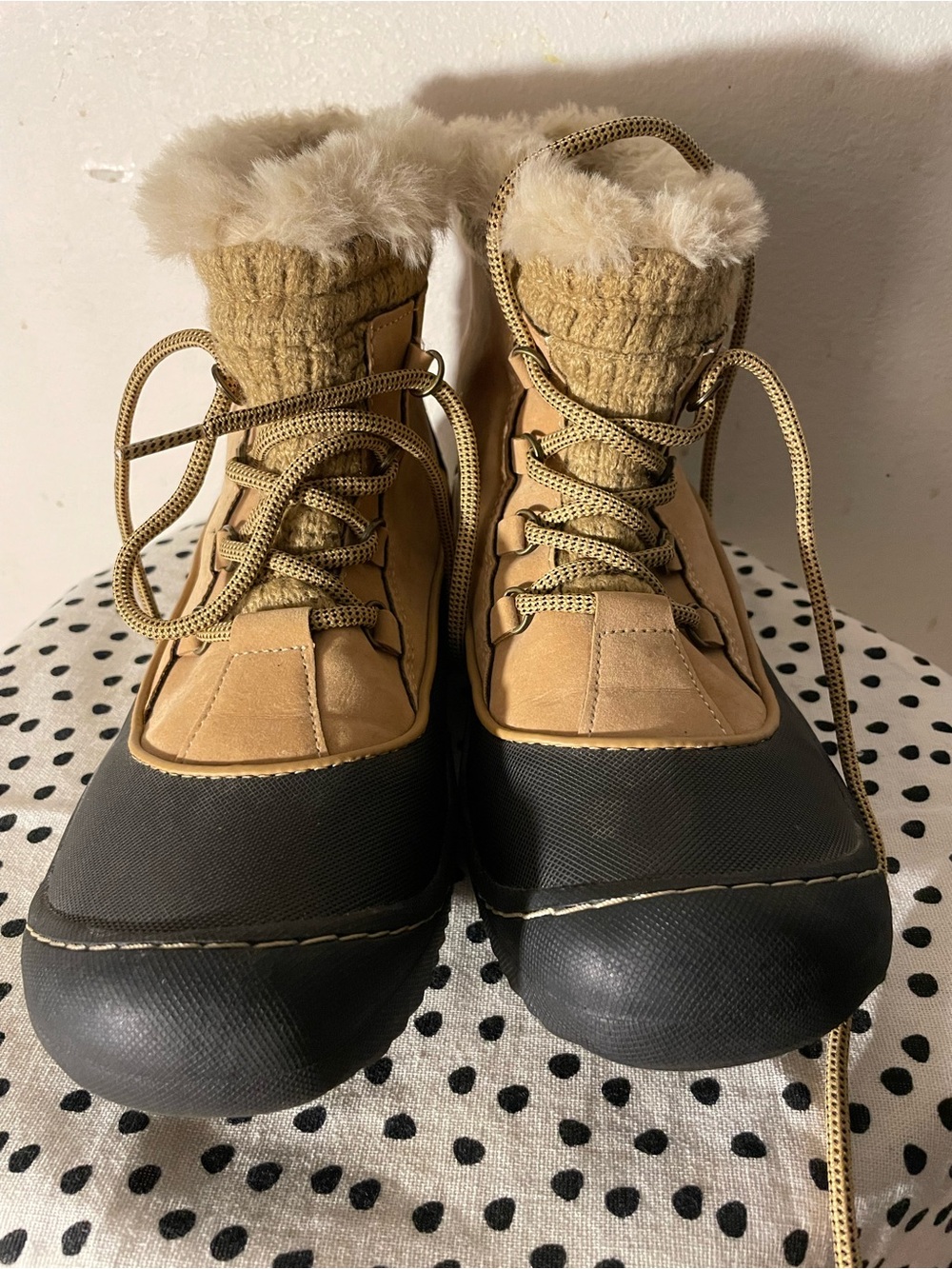 JBU Tan and Black Lace-Up Faux Fur Winter Boots